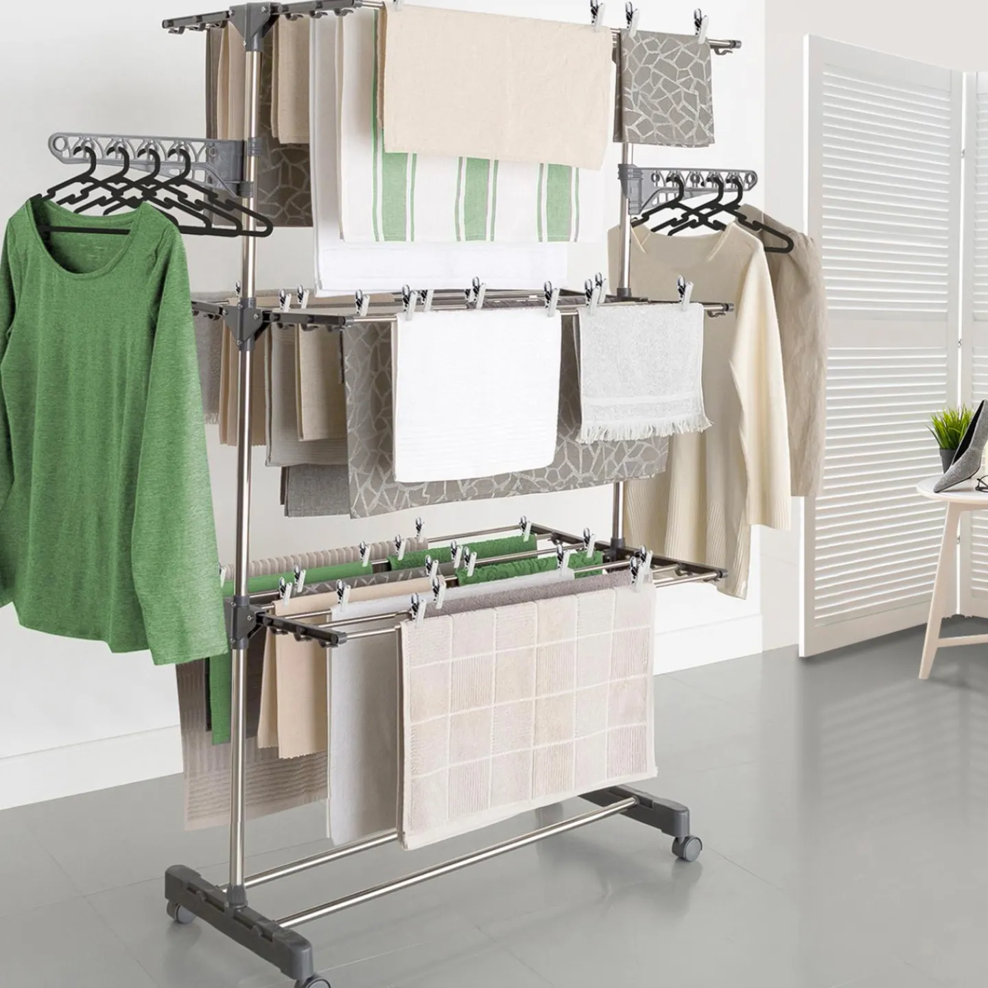 Étendoir pliable avec grande capacité et 30 accessoires H.145 cm*IDMarket Hot